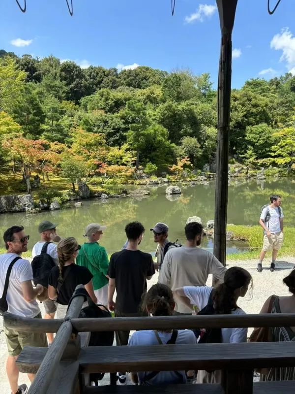 2024暑期在日本京都游览的外国游客。孙梦阳摄